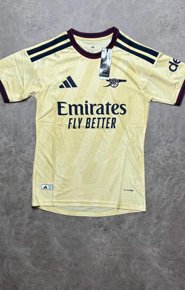 CAMISETA DEL ARSENAL VERSION JUGADOR 